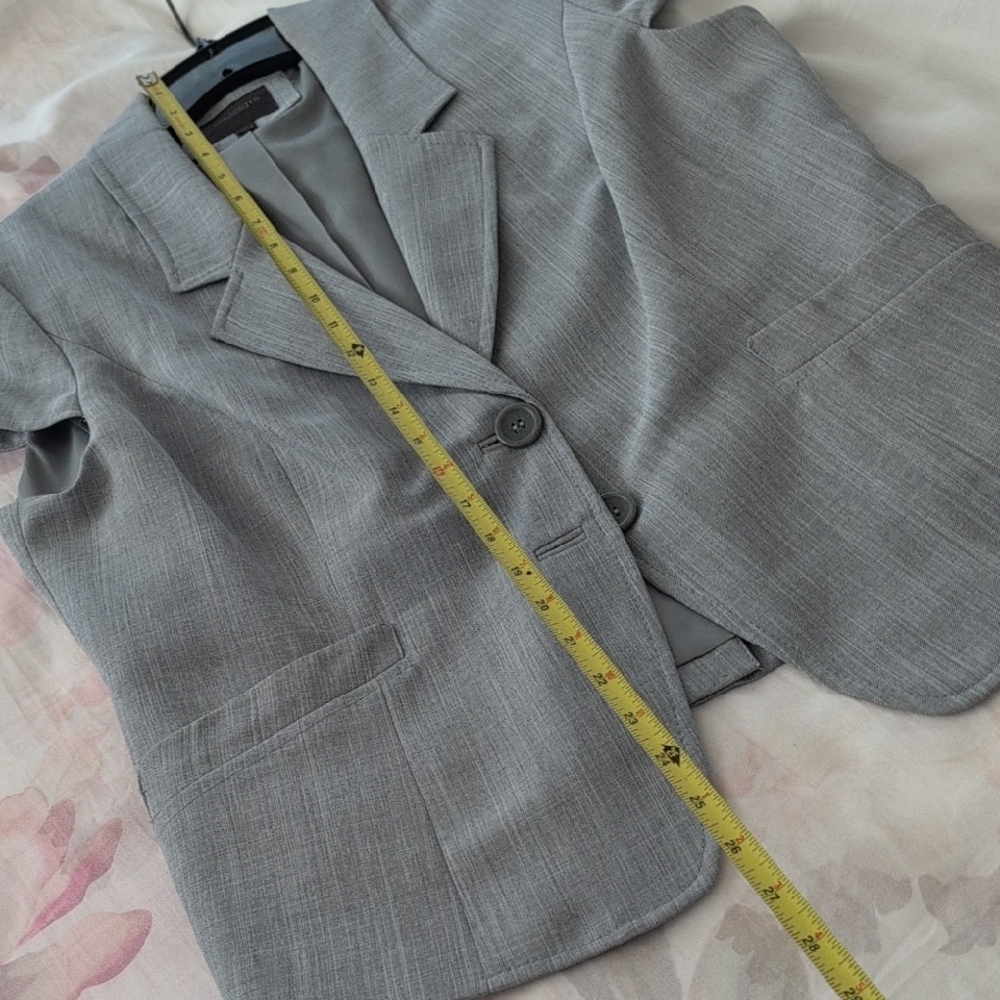 The Limited Elegant Gray Blazer and Skirt Set - Picture 3 of 12